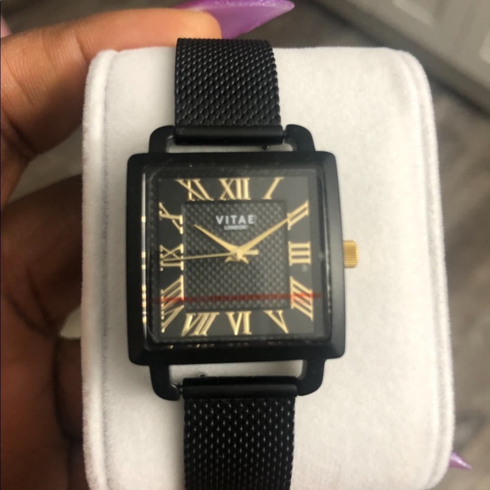 Black & Gold Female Watch